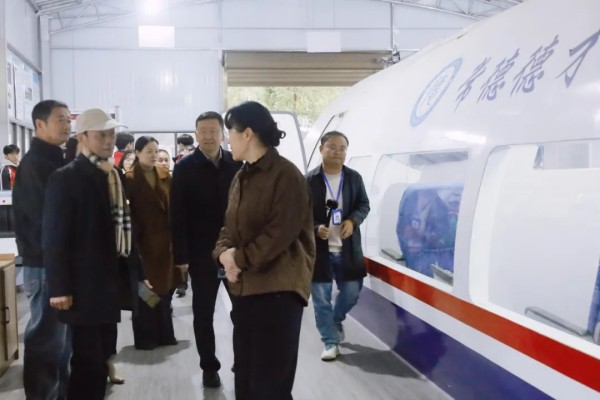 常德新德才職業(yè)學(xué)校,常德新德才,常德招生就業(yè),電子商務(wù)專業(yè)學(xué)校,專業(yè)學(xué)校報考哪里好